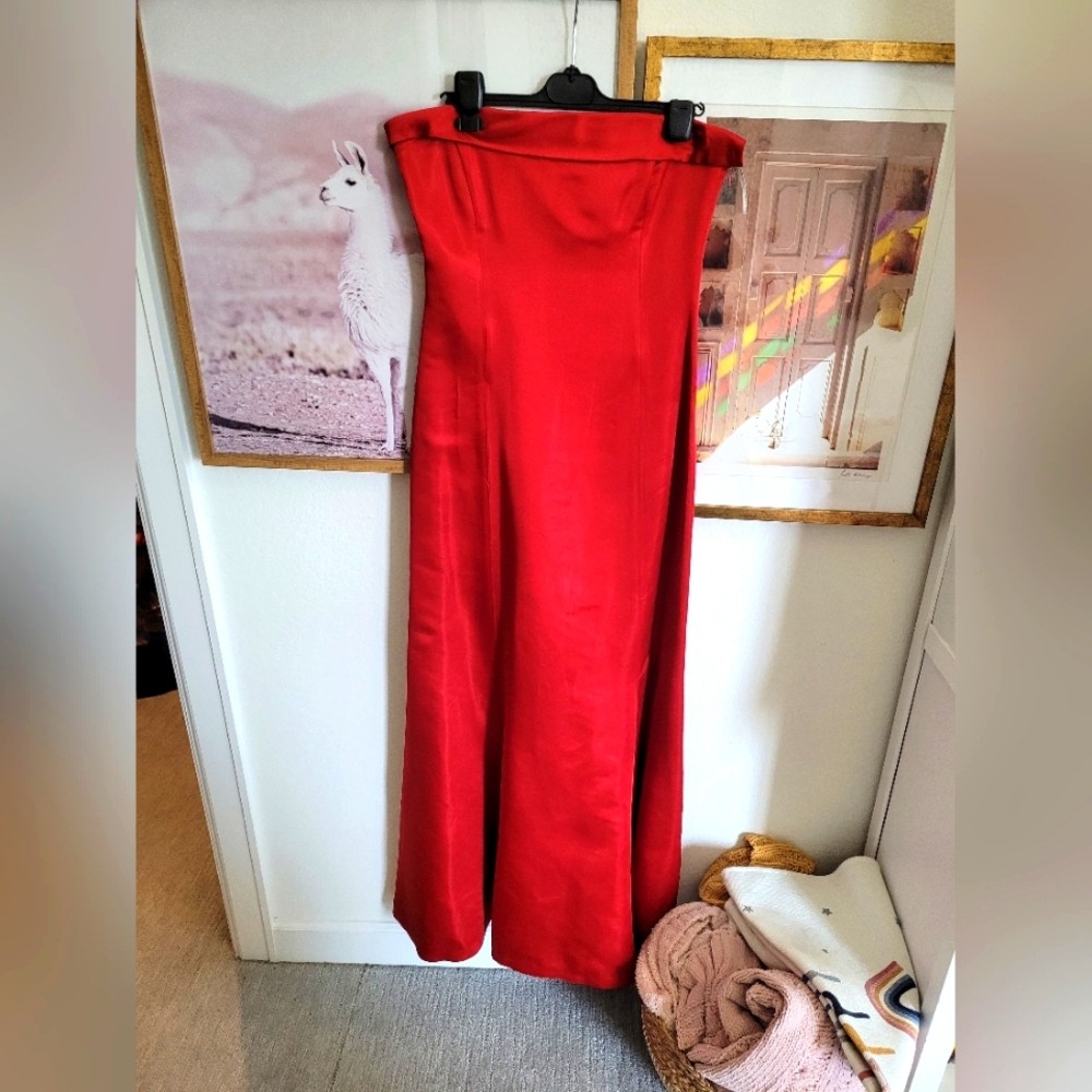 NWOT ZARA SHOULDER FREE PRETTY WOMEN RED DRESS PROM SIZE LARGE LIMITED EDITION
